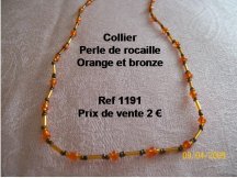 collier orange et bronze en perle de rocaille