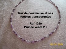 raz de cou mauve et ses toupies transparentes