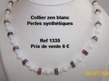 collier zen blanc en perles synthétiques